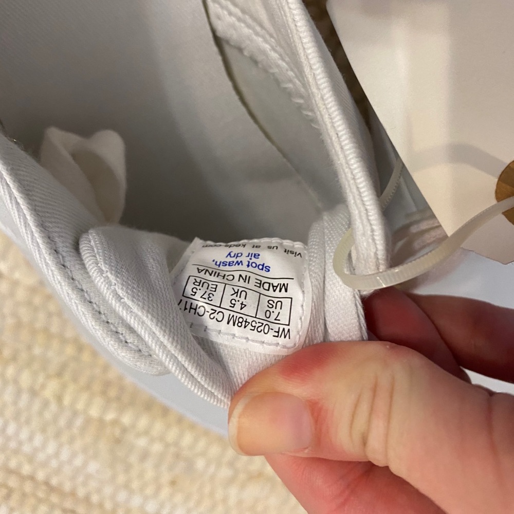Brand new Keds white sneakers, woman’s 7 - Picture 4 of 4